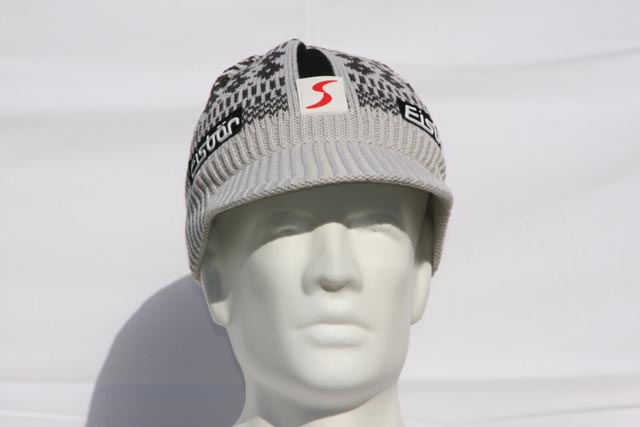Elias - Like the best selling Challenge hat with a visor - Grey