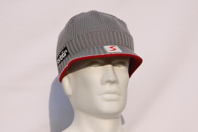 Streif - like the Cap - a cool lid with cool stripes - Grey Hat with Red Trim