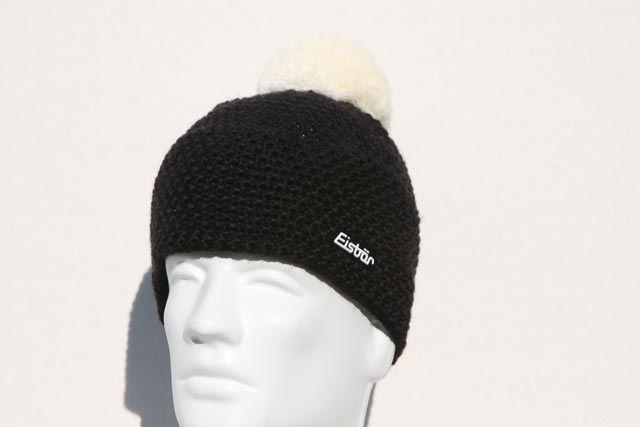 Jamie Black / White pompom